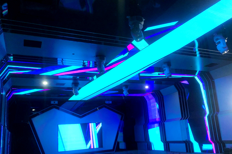 化州中垌帝豪酒吧-P3、P4室内全彩显示屏